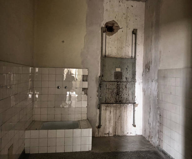 istock an old dirty room in a hospital 1221048852