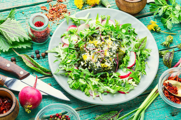 istock Salad with seaweed and greens 1221133277
