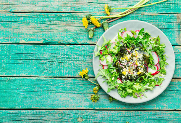 istock Salad with seaweed and greens 1221133295