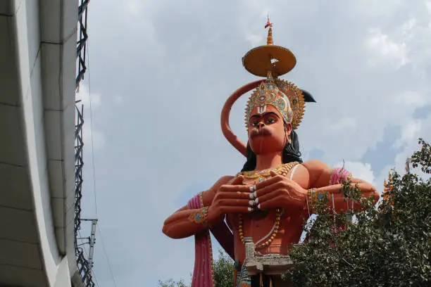 an image of hanuman statue from jhandewalan