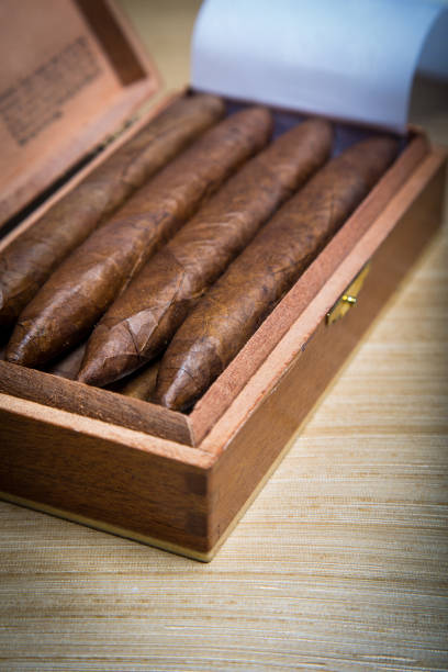 istock box of cigars 1221289485