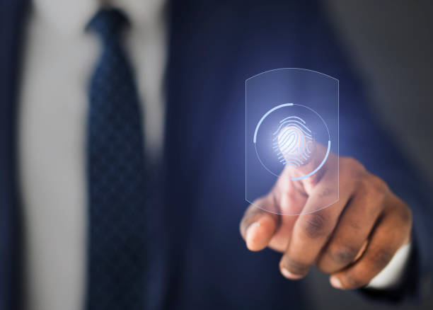 неузнаваемый бизнесмен сканирует отпечатки пальцев на виртуальной панели для доступа, обрезанные - biometrics accessibility control fingerprint стоковые фото и изображения
