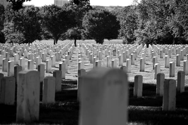 cementerio nacional de arlington - arlington virginia cemetery arlington national cemetery national landmark fotografías e imágenes de stock