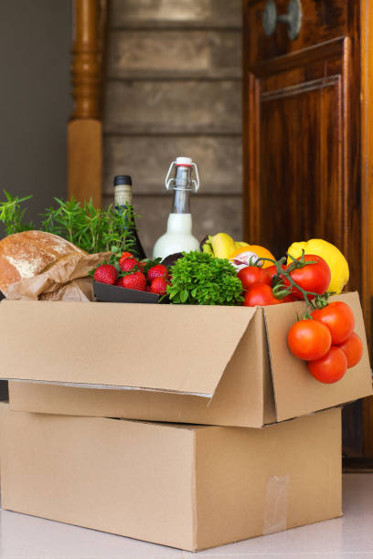 istock Zero waste no plastic safe home delivery food service 1221367210