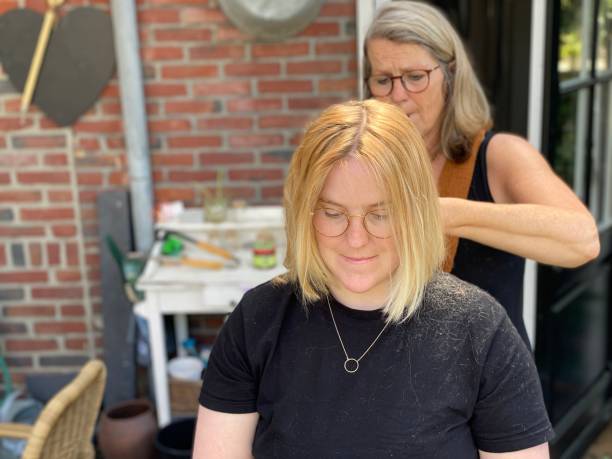 istock Corona hairdresser 1221370063