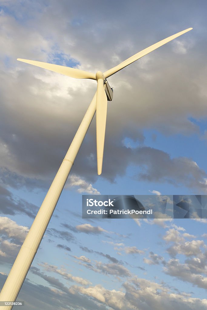 Windmilll pelo vento exploração no deserto, Califórnia, EUA - Royalty-free Combustíveis e Geração de Energia Foto de stock