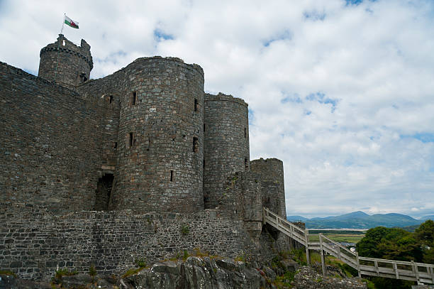 harlech castle - miltary stock-fotos und bilder