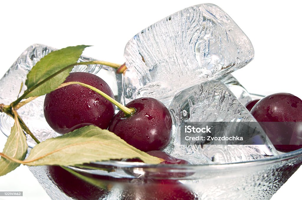 Ciliegia e ghiaccio - Foto stock royalty-free di Alimentazione sana