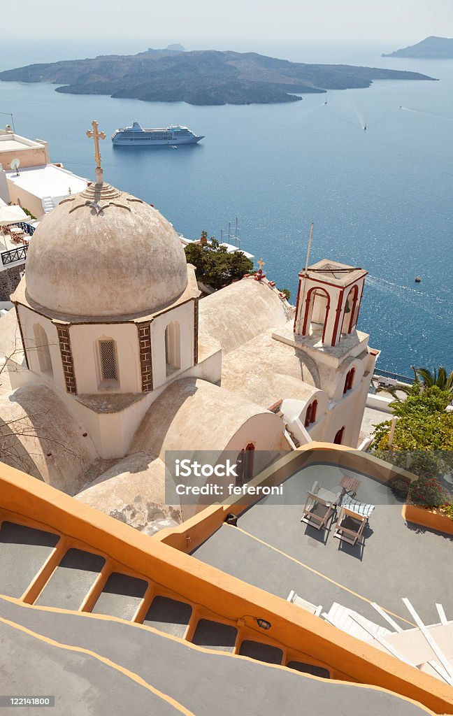 Ort Fira mit Blick auf das Meer - Lizenzfrei Anhöhe Stock-Foto