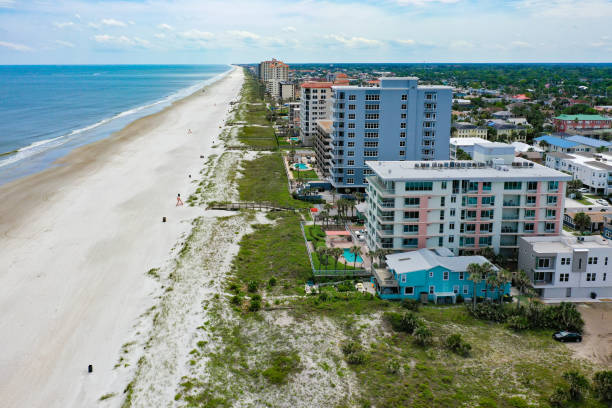 vue aérienne de jacksonville beach - beach florida atlantic ocean wave photos et images de collection