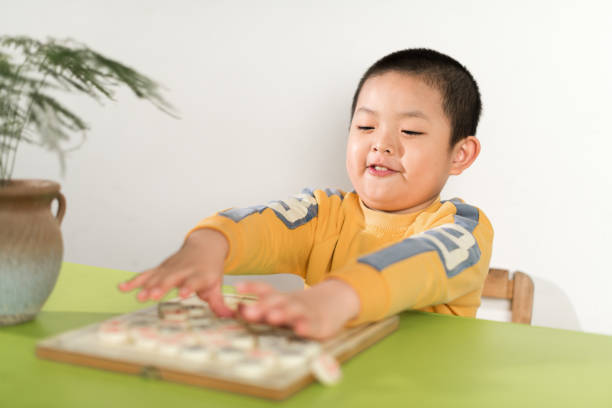 chinese chess - outsmart imagens e fotografias de stock