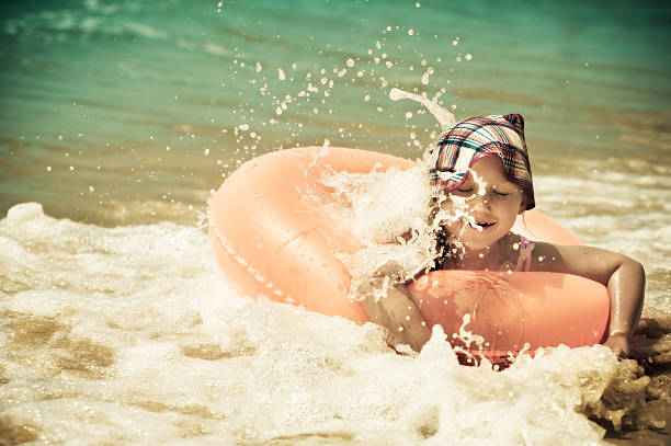 istock Happy child in the sea 122152535