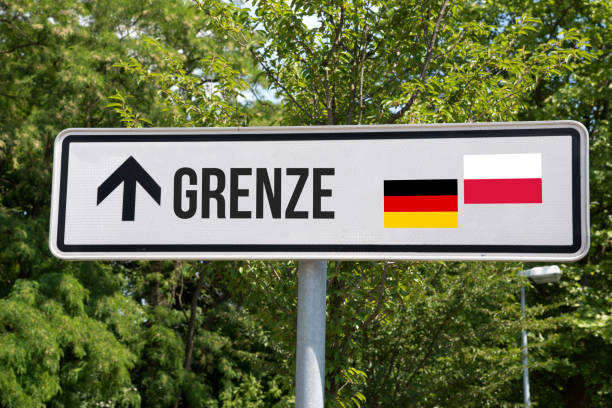 istock A sign and border between Germany and Poland 1221599443