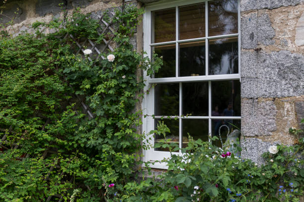istock facade of a house 1221604717