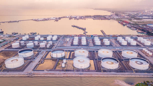 istock Oil and gas refinery industry zone 1221627478