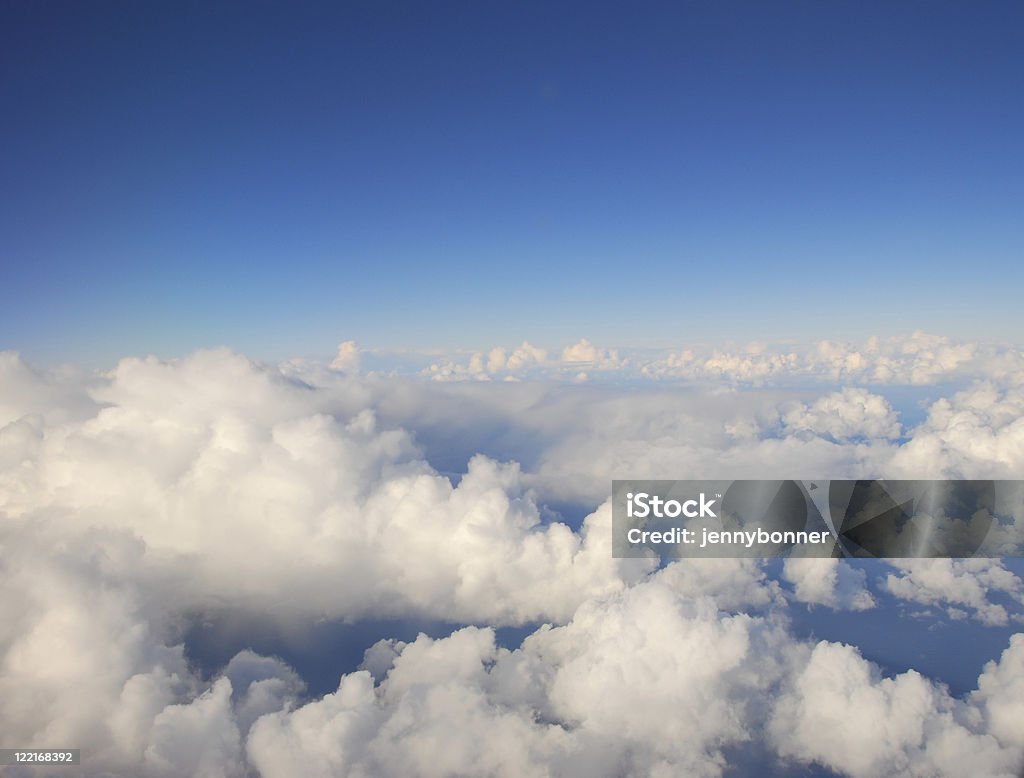 Nuvens brancas no céu azul - Foto de stock de Aspiração royalty-free