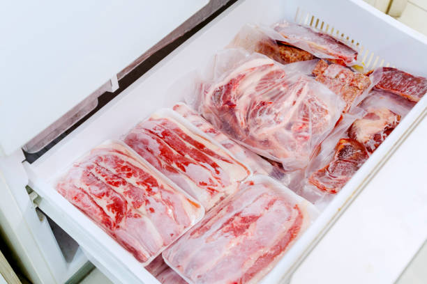 istock Flat layout of red meat packages in a storage room 1221725373