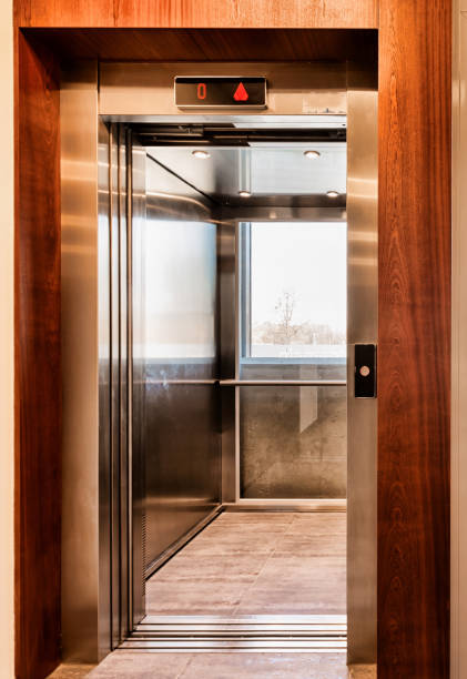 istock Full length view of elevator in condominium 1221792853