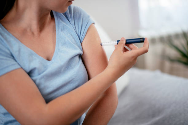 istock Injection with insulin pen stock photo 1221836507