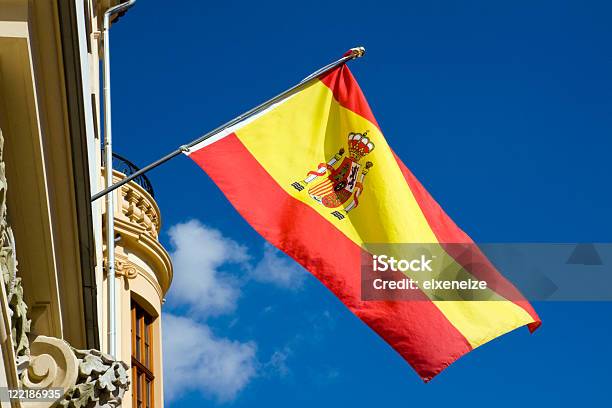 Bandiera Spagnola - Fotografie stock e altre immagini di Ambasciata - Ambasciata, Spagna, Andalusia