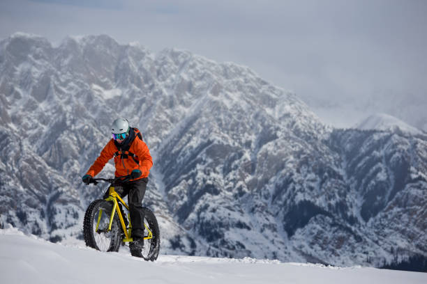 istock Winter Fat Bike Ride 1221871904