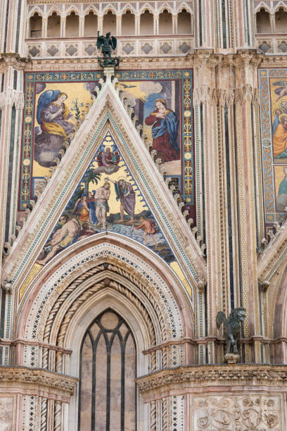 istock Glittering mosacis on Orvieto's Duomo 1221916162