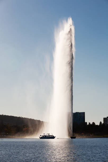 istock Captain Cook Memorial Jet Canberra 1221934505