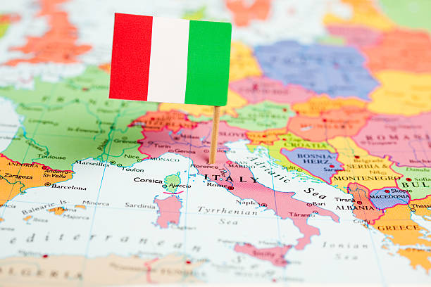 istock Map and Flag of Italy 122193825
