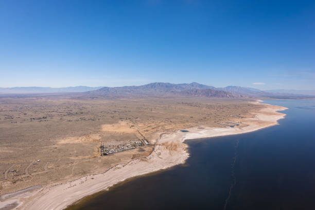 salton sea (kalifornia) - salton sea zdjęcia i obrazy z banku zdjęć