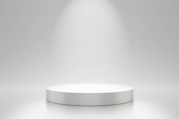 modelo de estúdio branco e pedestal de forma redonda em fundo simples com prateleira de produto de destaque. pódio de estúdio em branco para publicidade. renderização 3d. - sports round - fotografias e filmes do acervo