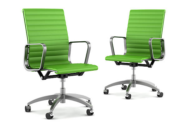 zwei modernen grünen büro stuhl, isoliert auf weißem hintergrund - bürostuhl stock-fotos und bilder