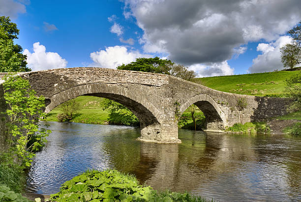 istock Crook of Lune Bridge 122201699