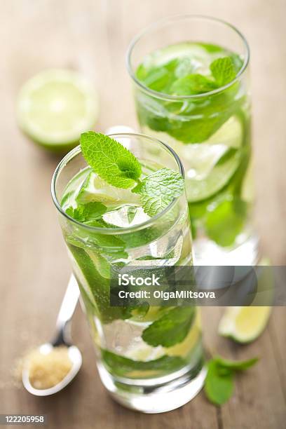 Mojito Cóctel Fresco Foto de stock y más banco de imágenes de Azúcar - Azúcar, Bebida, Bebida alcohólica