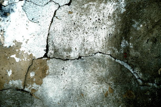 istock Crack on the surface of a building wall 1222082571