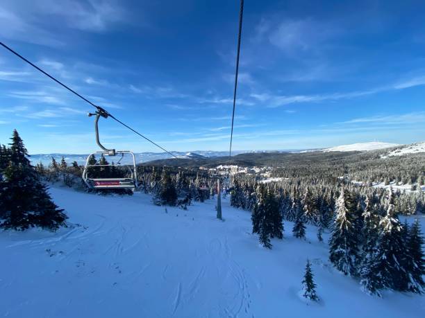 istock Beautiful winter day on the mountain 1222094852