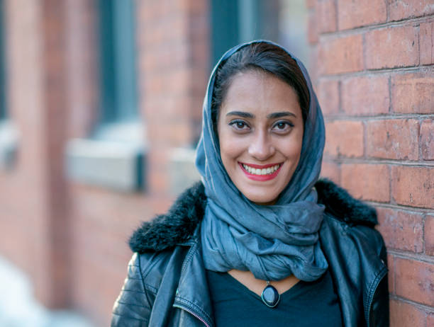 istock Islamic woman outside 1222116994