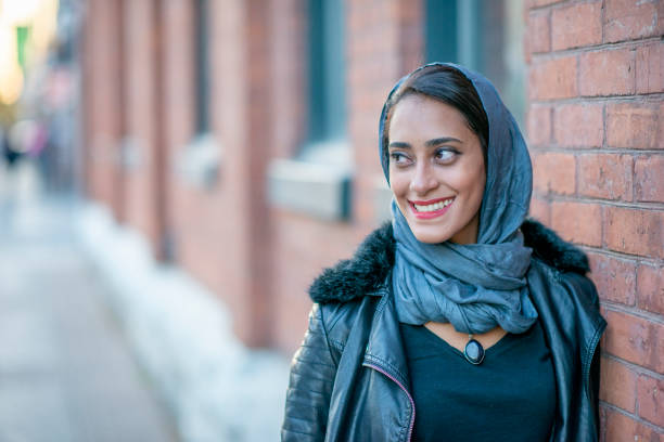 istock Islamic woman outside 1222117001