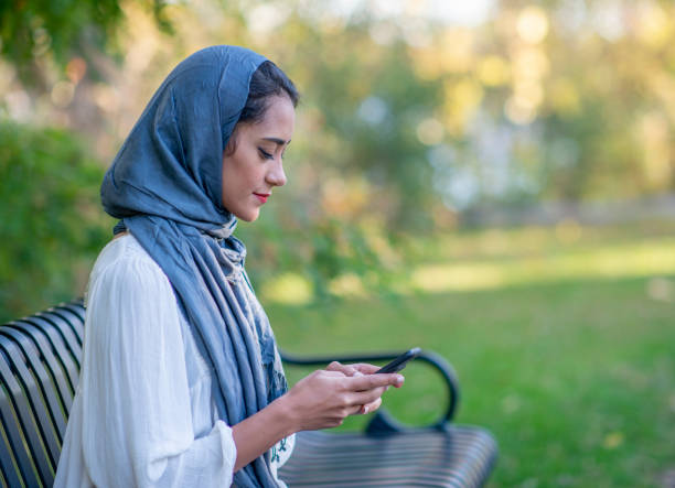 istock Islamic woman outside 1222117014