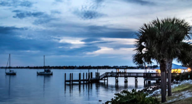 istock cityscape over the marina 1222122813
