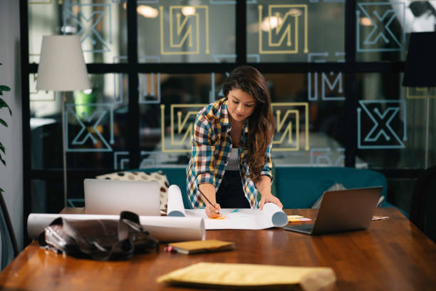 istock Beautiful businesswoman working in office. 1222152155