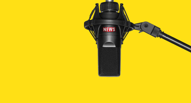 media journalist microphone cut out on yellow background - newspaper the media paper blank imagens e fotografias de stock