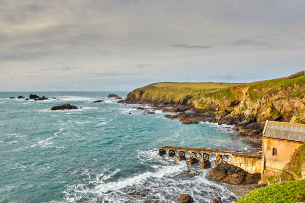 lizard point old lifeboat station - lizard point imagens e fotografias de stock