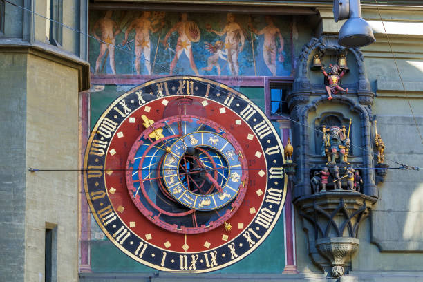 istock Astronomical dial with statues of Zytglogge clock, Bern 1222206325