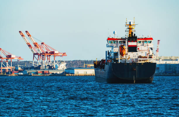 istock Anchored Oil Tanker 1222256031