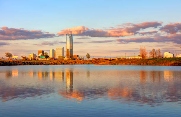 oklahoma city waterfront - oklahoma city oklahoma city urban scene stock-fotos und bilder