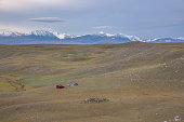 mongolei-landschaft-altai-tavan-bogd-nationalpark-in-bayar-ulgii.jpg?b=1&s=170x170&k=20&c=J5708d6lEFusjlDMmT8YxXMJWQVXtxm91XBPuJDlDKM=