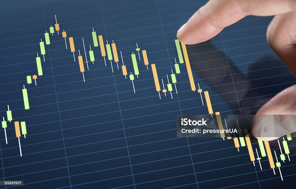 Berühren Börse Chart - Lizenzfrei Analysieren Stock-Foto
