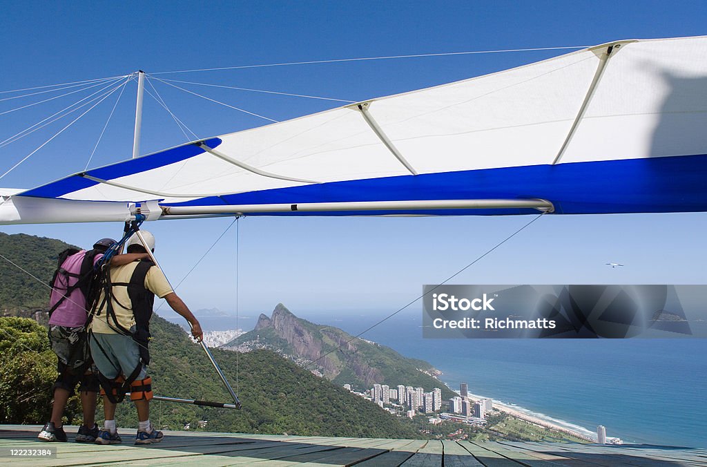 Полет над Рио-де-Жанейро - Стоковые фото Дельтаплан роялти-фри