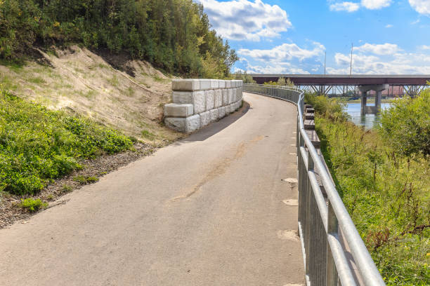 istock Meewasin Trail 1222329741