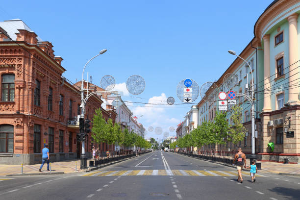 Ancient architecture of Krasnaya street in the Russian city of Krasnodar Krasnodar, Russia-AUGUST 16, 2015: prospect of Krasnaya street on a weekend with the roadway open to pedestrians krasnodar stock pictures, royalty-free photos & images